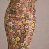 Daria – Elegantes Maxikleid mit Blumenmuster & glitzernden Pailletten